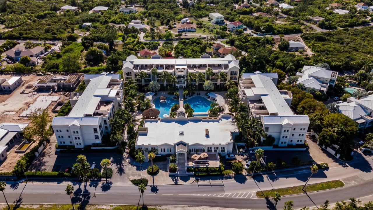 The Atrium Resort Grace Bay Eksteriør billede