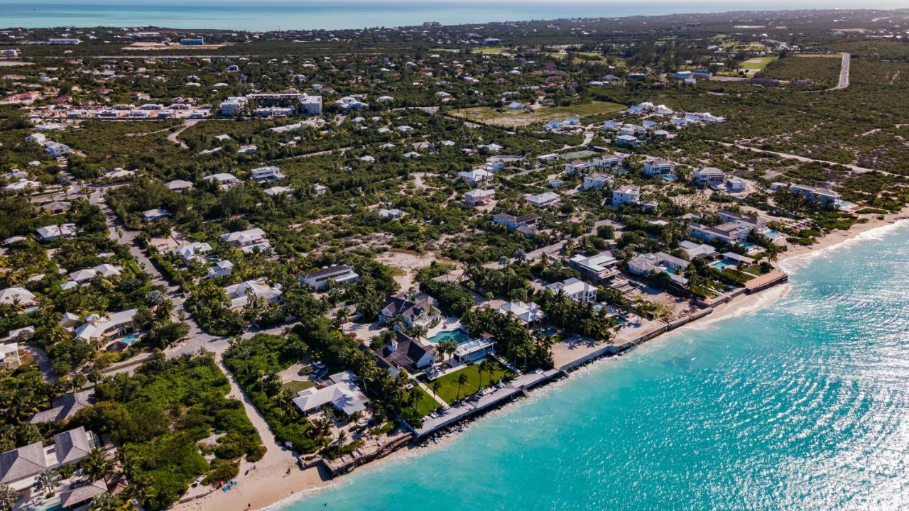 The Atrium Resort Grace Bay Eksteriør billede