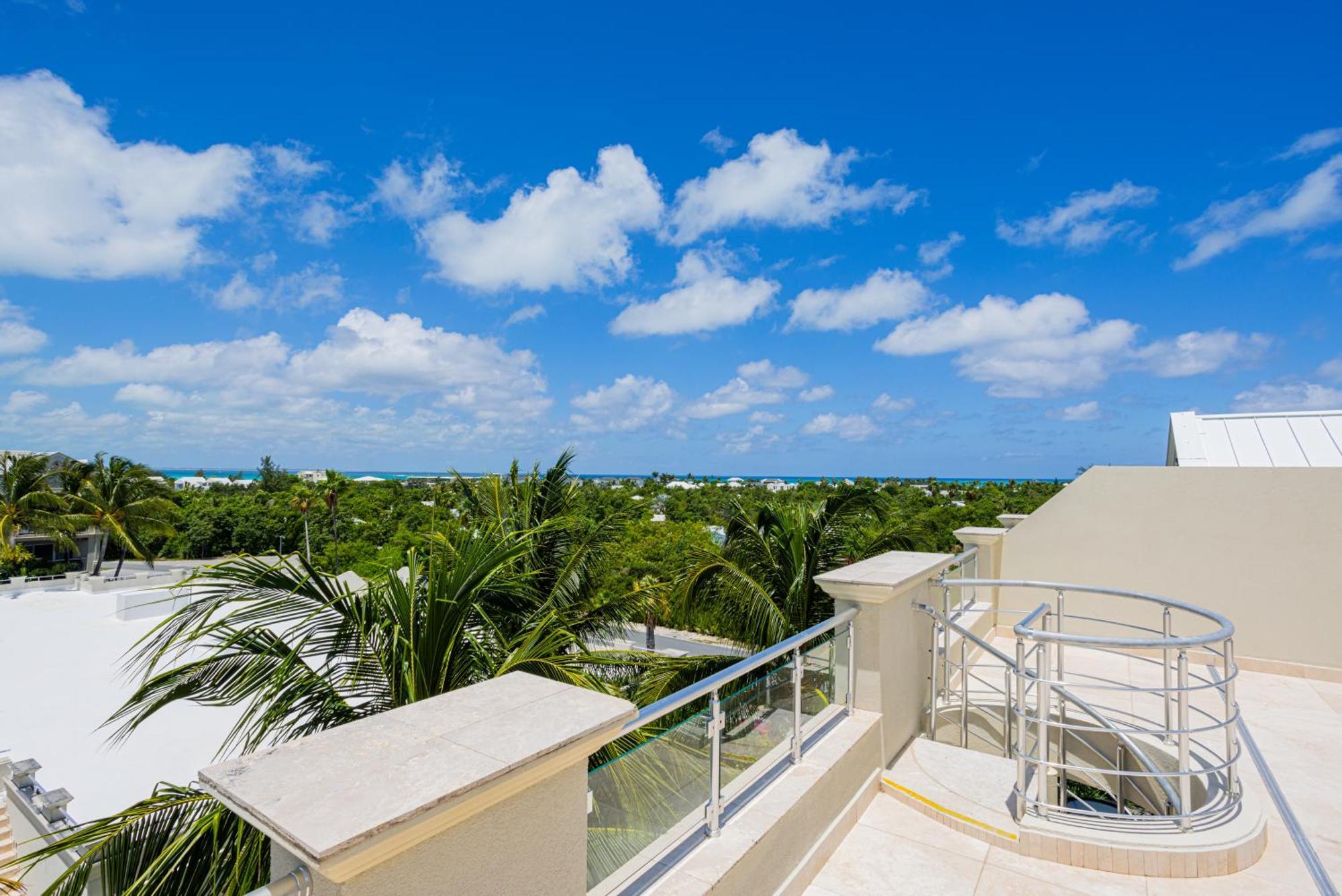 The Atrium Resort Grace Bay Eksteriør billede